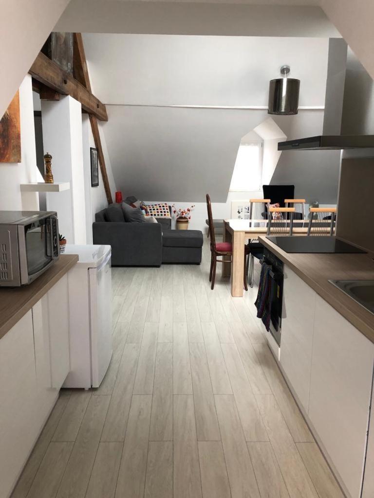 Deluxe Design - City Center Cosy Apartments Colmar Habitación foto